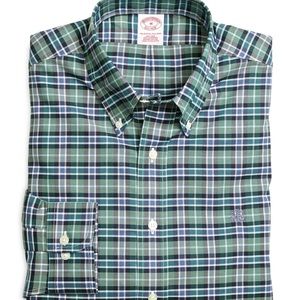 Brooks brothers button down. Excellent condition!